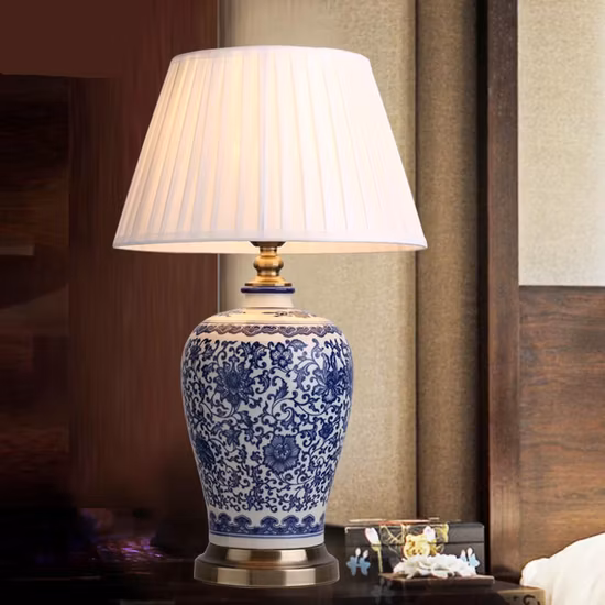 Gradateur en céramique Lampe de table à LED Foyer en porcelaine chinoise Lampe de table en porcelaine (WH-MTB-111)